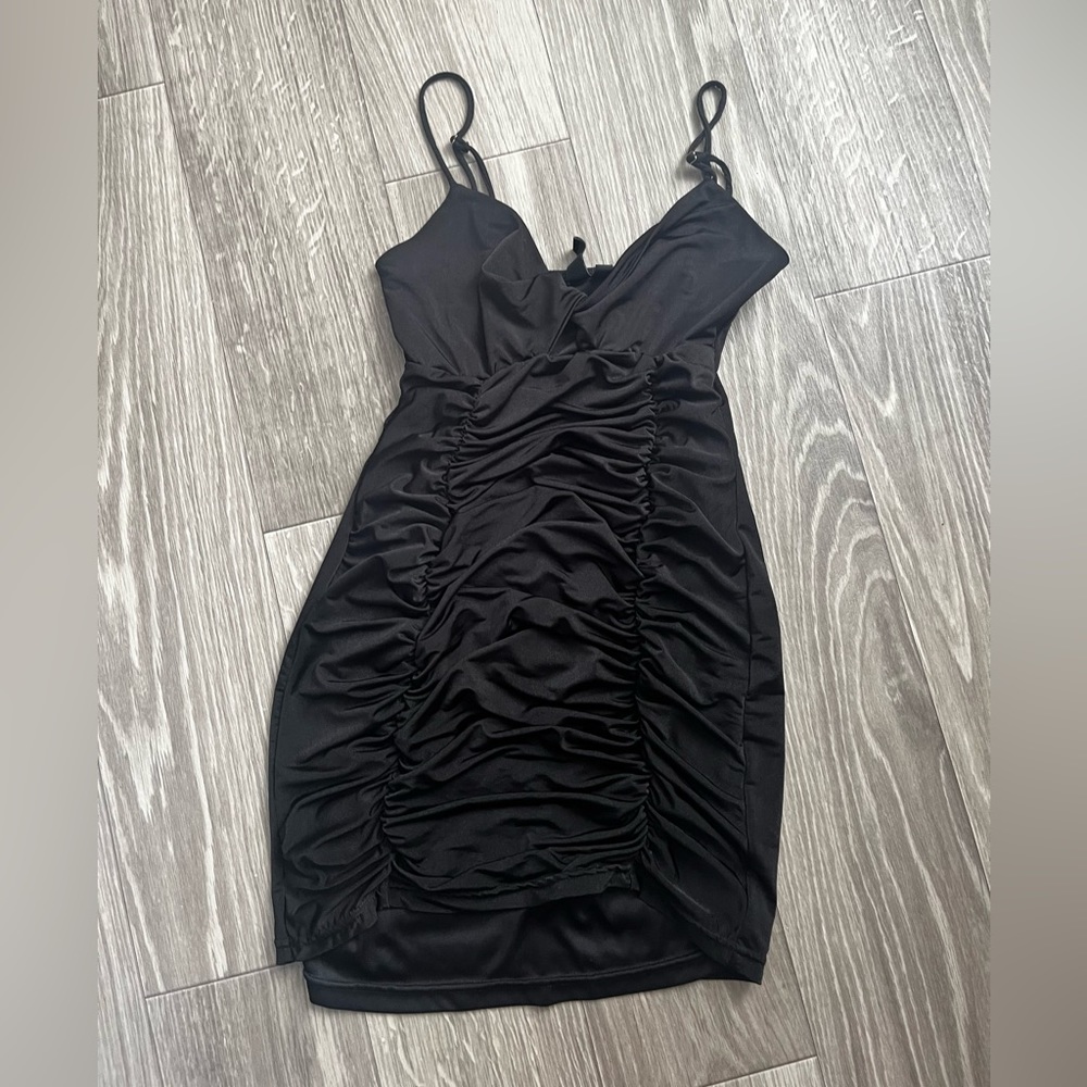 Black bodycon Windsor dress